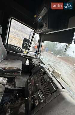 Мусоровоз Iveco EuroTech 2001 в 