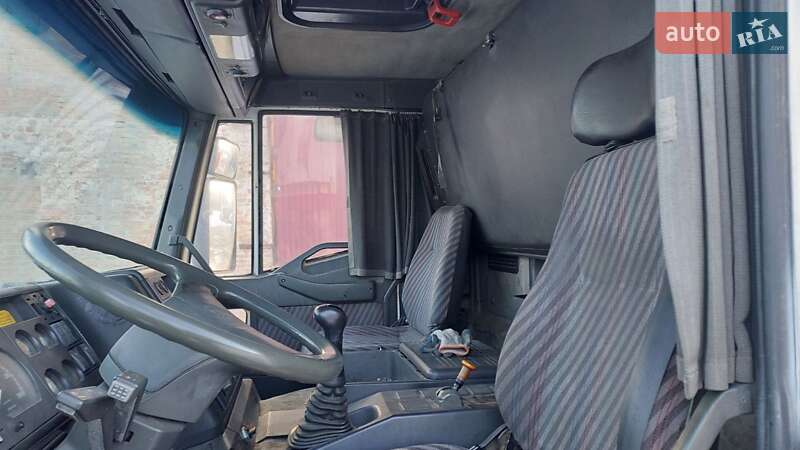 Грузовой фургон Iveco EuroTech 1995 в Ровно