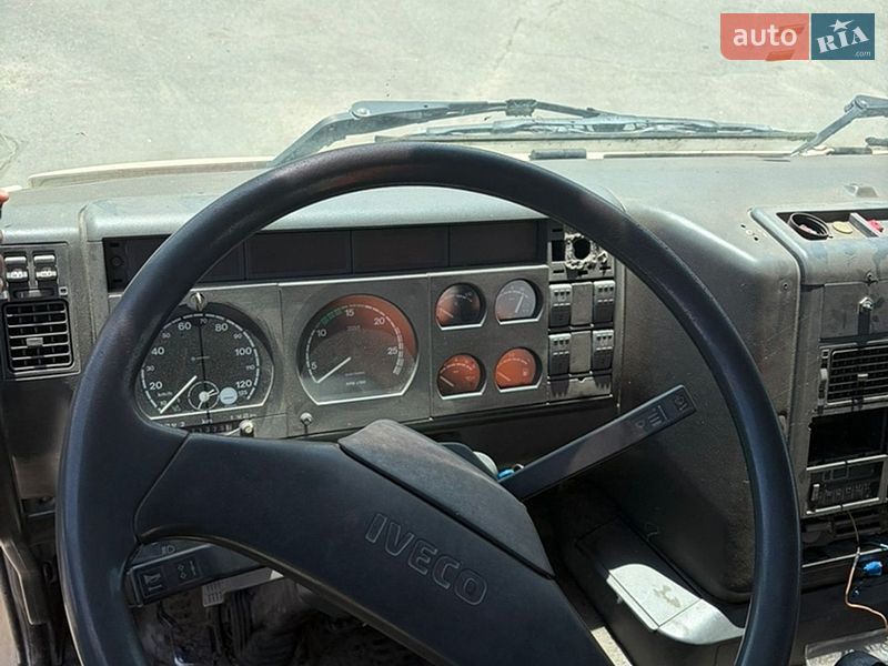 Самосвал Iveco EuroTech 1998 в Ирпене