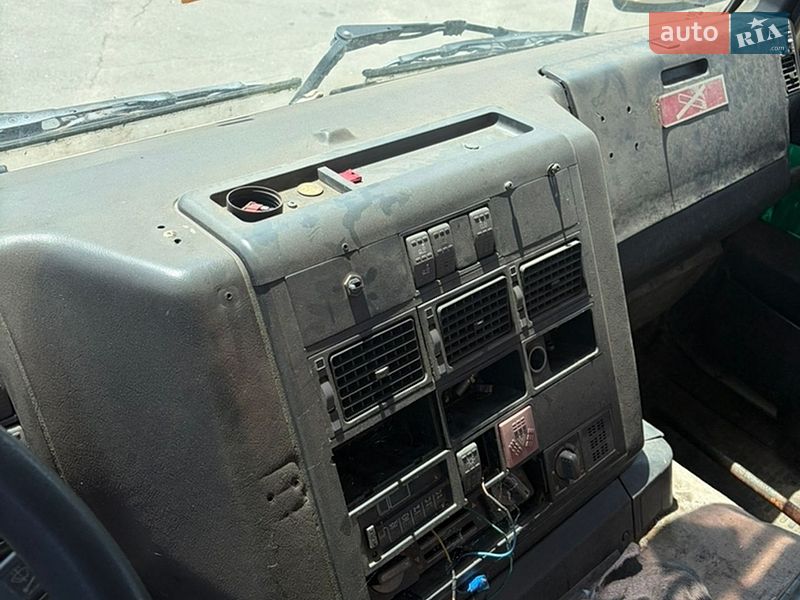 Самосвал Iveco EuroTech 1998 в Ирпене