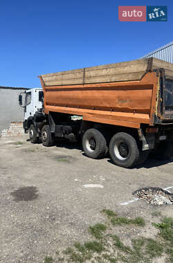 Самосвал Iveco EuroTrakker 2000 в 