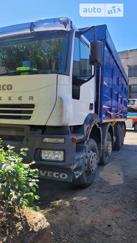 Самосвал Iveco EuroTrakker 2006 в Одессе