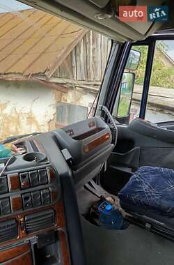 Тягач Iveco Magirus 2004 в 
