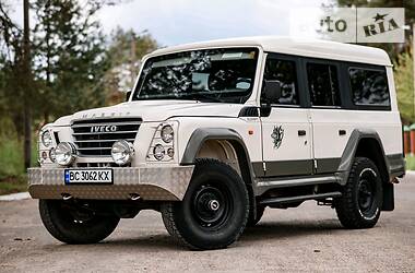 Позашляховик / Кросовер Iveco Massif 2010 в 