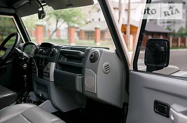 Позашляховик / Кросовер Iveco Massif 2010 в 