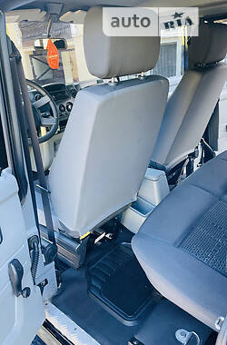 Позашляховик / Кросовер Iveco Massif 2009 в 