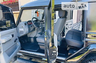 Позашляховик / Кросовер Iveco Massif 2009 в 