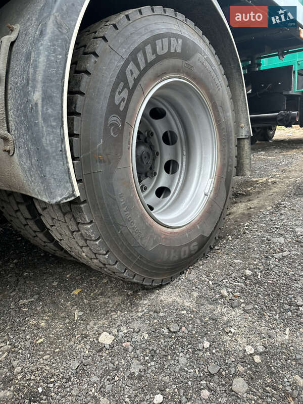 Самосвал Iveco Stralis 2012 в Киеве