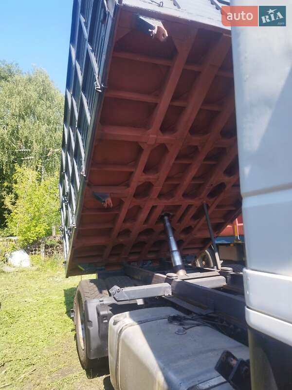 Самосвал Iveco Stralis 2003 в Носовке
