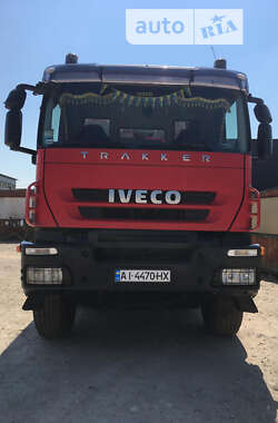 Самоскид Iveco Trakker 2008 в Києві