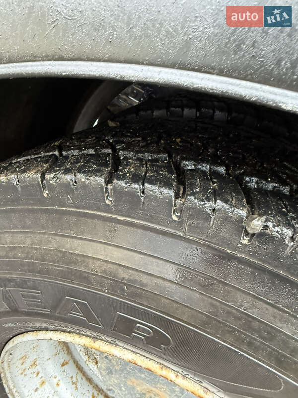 Самосвал Iveco Trakker 2011 в Долине