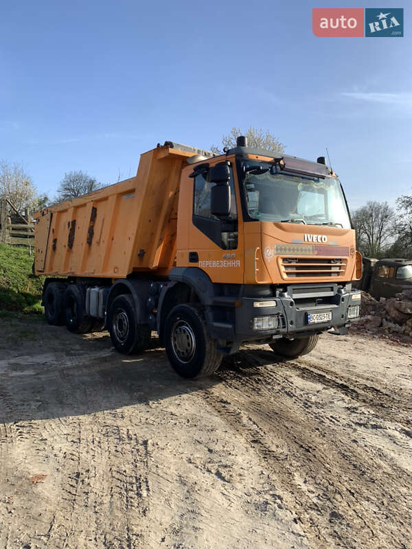 Самосвал Iveco Trakker 2007 в 