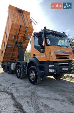 Самосвал Iveco Trakker 2007 в 