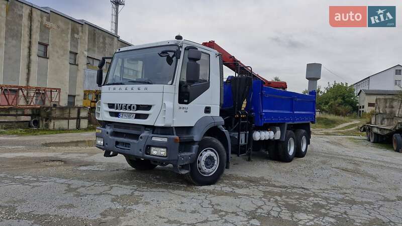 Кран-манипулятор Iveco Trakker 2008 в Тернополе