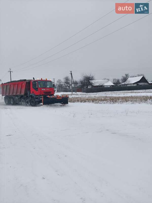Інші вантажівки Iveco Trakker 2008 в Малині фото 2 Інші вантажівки Iveco Trakker 2008 в Малині