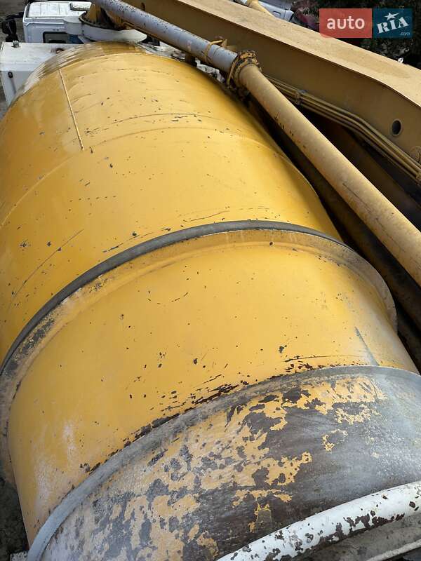 Бетономешалка (Миксер) Iveco Trakker 2007 в Черновцах фото 9 Бетономешалка (Миксер) Iveco Trakker 2007 в Черновцах