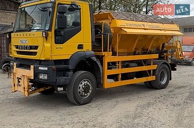 Пескоразбрасывающая машина Iveco Trakker 2012 в Костополе
