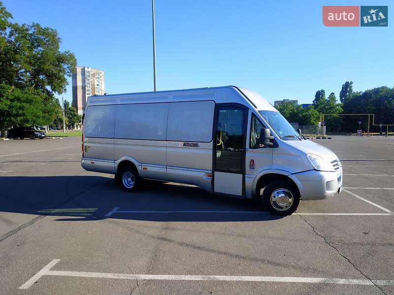 Туристичний / Міжміський автобус Iveco TurboDaily 2010 в Одесі