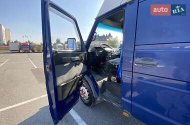 Грузовой фургон Iveco TurboDaily 1999 в 