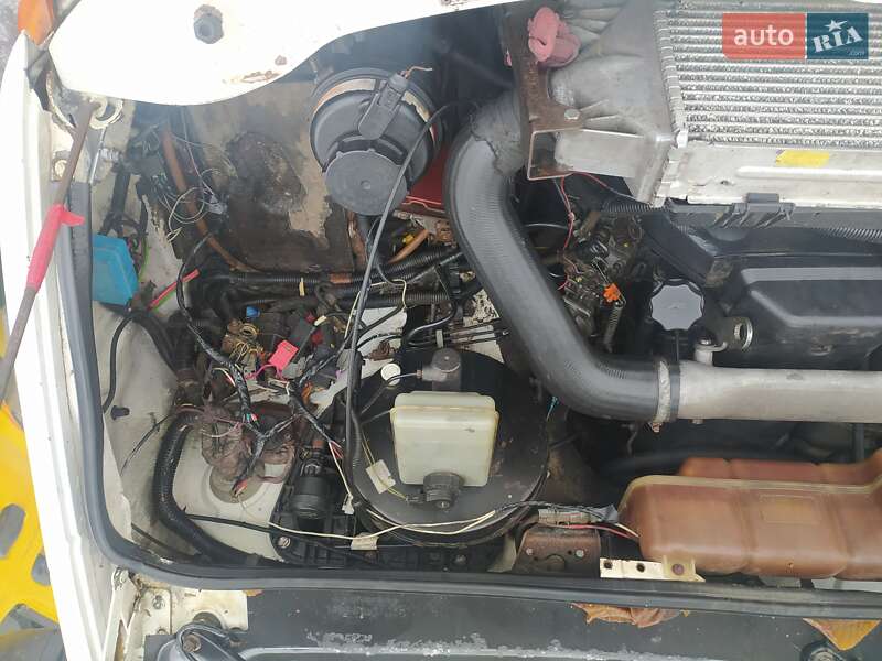 Автовоз Iveco TurboDaily 2001 в Калуші