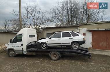 Автовоз Iveco TurboDaily 2001 в Калуші