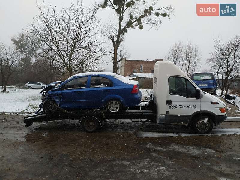 Автовоз Iveco TurboDaily 2001 в Калуші