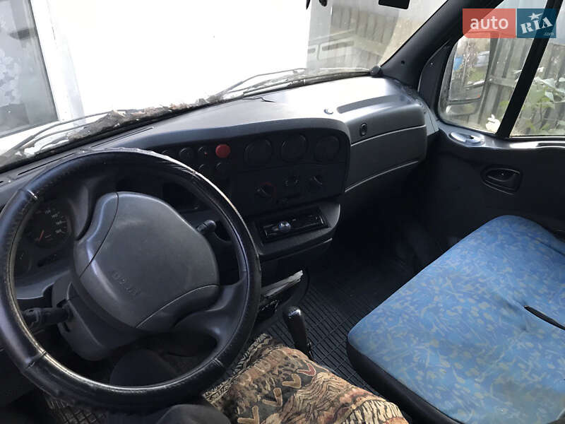 Вантажний фургон Iveco TurboDaily 1999 в Києві