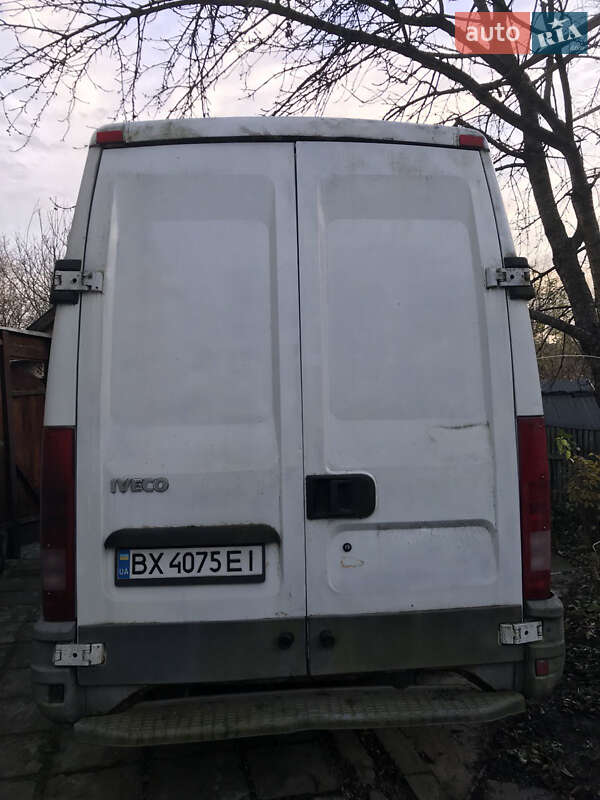 Вантажний фургон Iveco TurboDaily 1999 в Києві