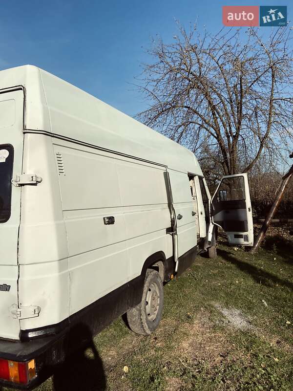 Грузовой фургон Iveco TurboDaily 1998 в Любаре