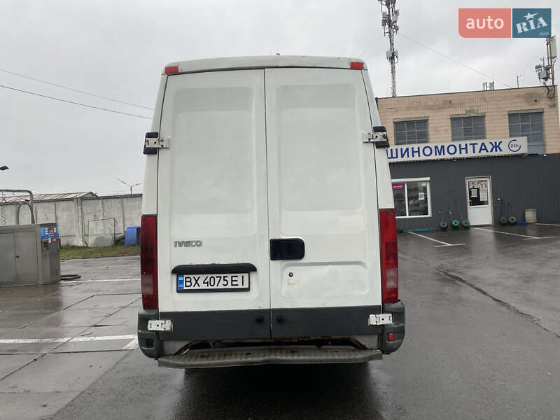 Вантажний фургон Iveco TurboDaily 1999 в Києві