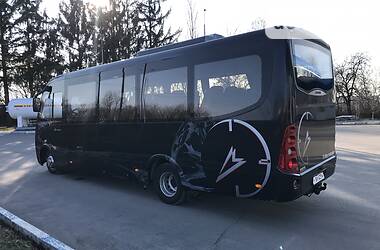 Туристичний / Міжміський автобус Iveco Wing 2009 в 