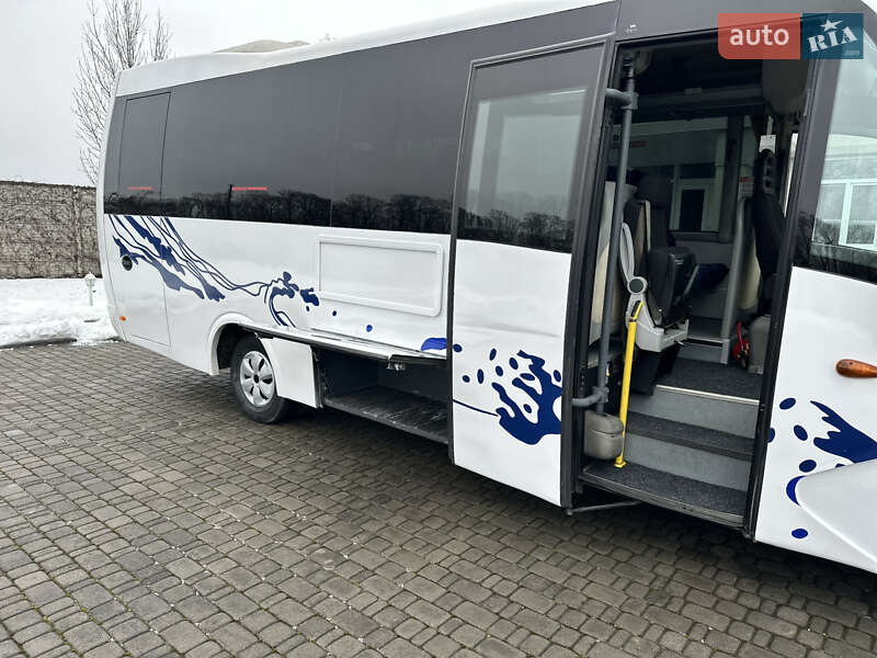 Мікроавтобус Iveco Wing 2008 в Чернівцях
