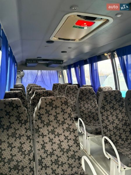 Туристичний / Міжміський автобус Iveco Wing 2013 в Стрию