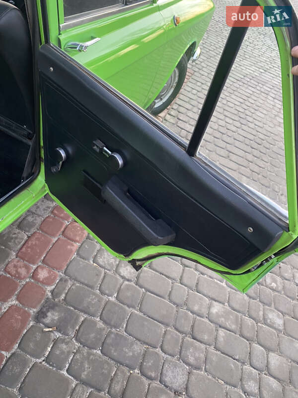 Седан ИЖ 412 ИЭ 1981 в Золочеві