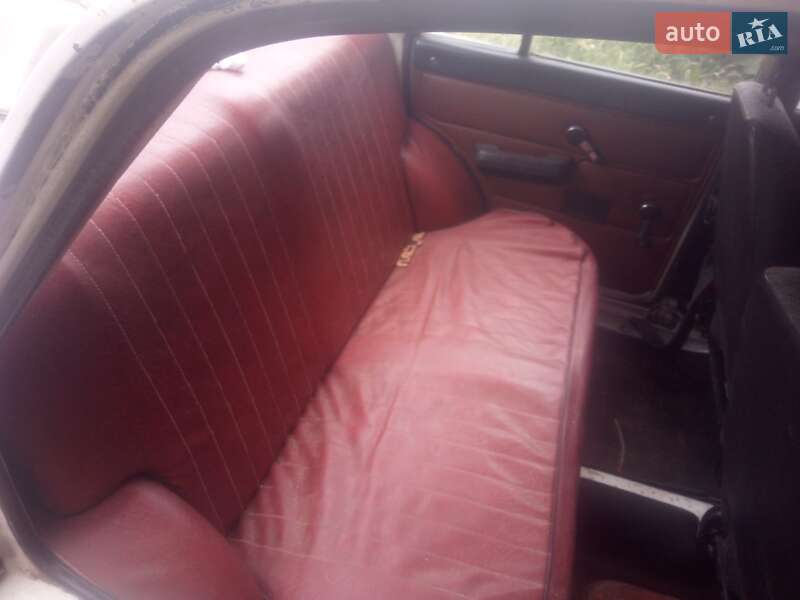 Седан ИЖ 412 ИЭ 1979 в Новоукраинке