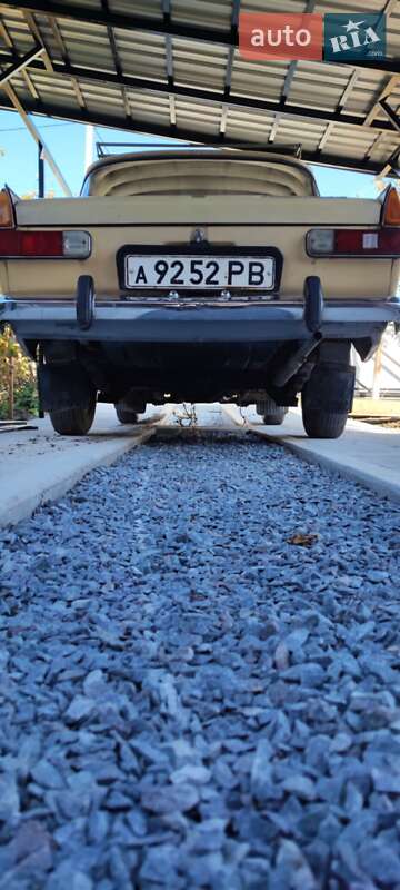 Седан ИЖ 412 ИЭ 1986 в Дубні
