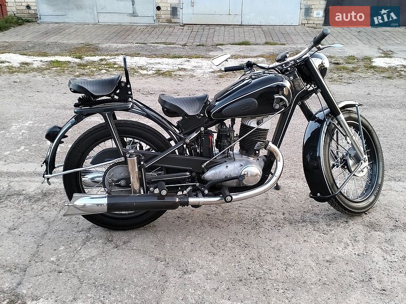 Мотоцикл Классик ИЖ 49 1951 в Луцке
