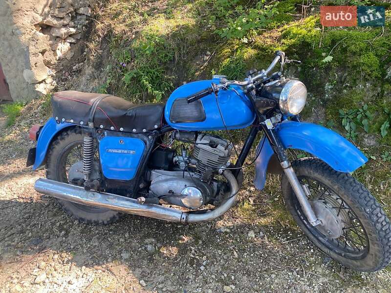 Мотоцикл Классик ИЖ Планета 3 1978 в Кельменцах