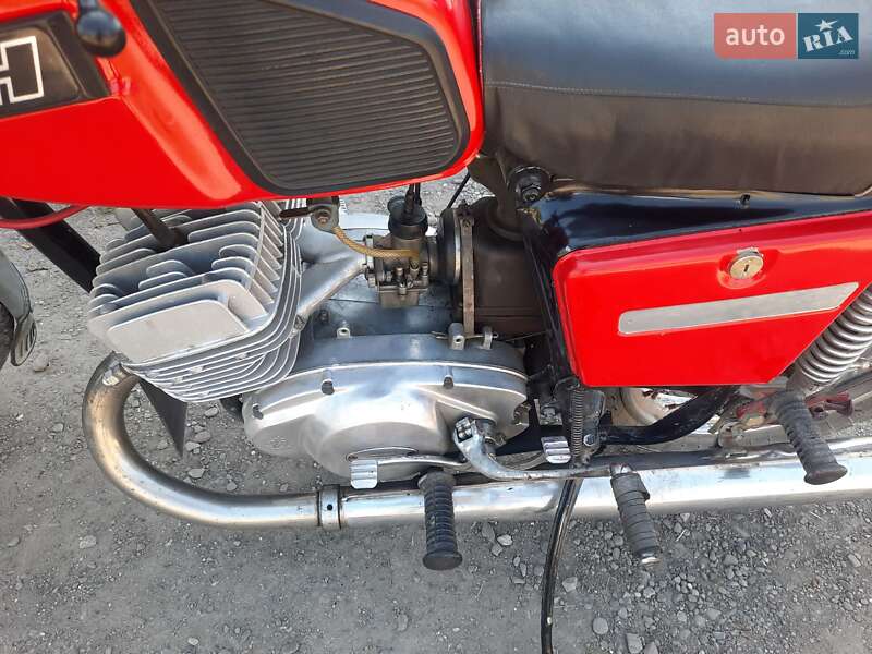 Горные снегоходы ИЖ Юпитер 5 1990 в Городенке