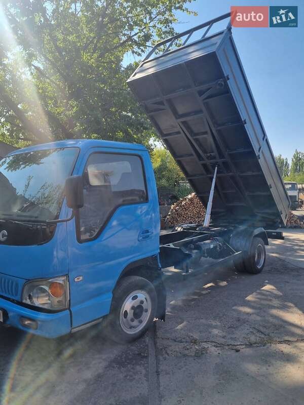 Самосвал JAC HFC 1045K 2008 в Кривом Роге