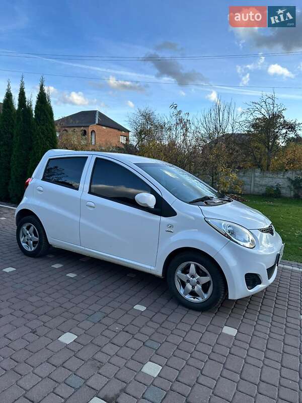 Хетчбек JAC J2 2015 в Мостиській