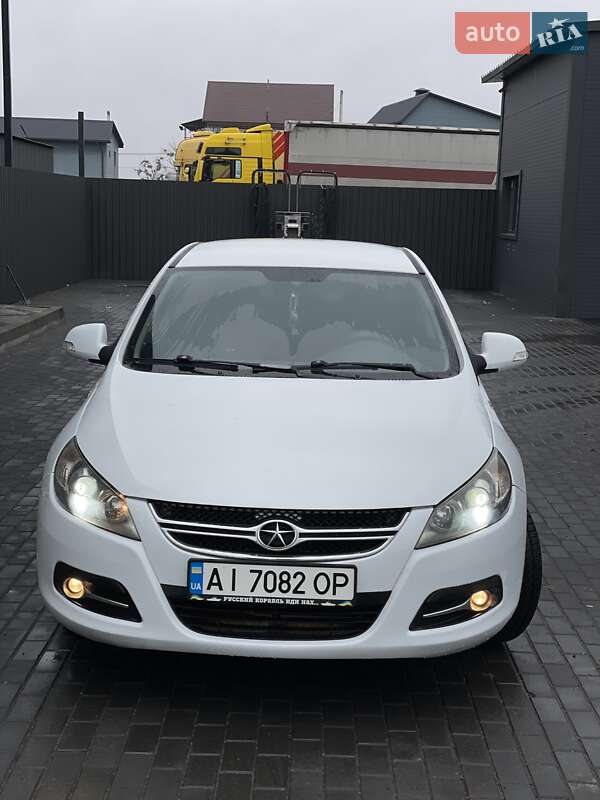 Седан JAC J5 2014 в Макарове