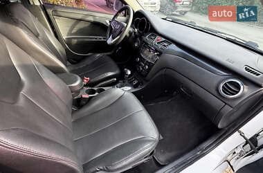 Седан JAC J5 2013 в 