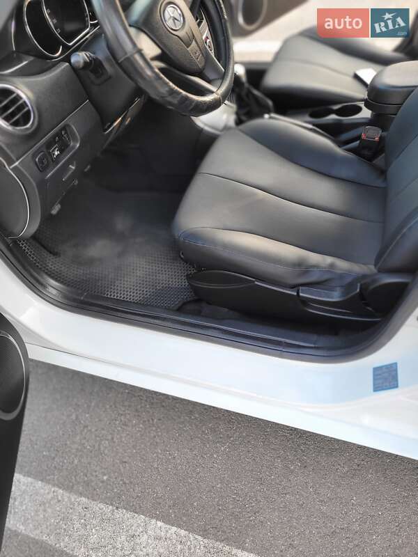 Седан JAC J5 2014 в Запоріжжі