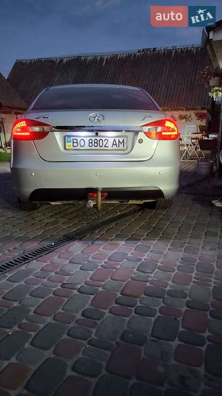 Седан JAC J5 2013 в Кременці