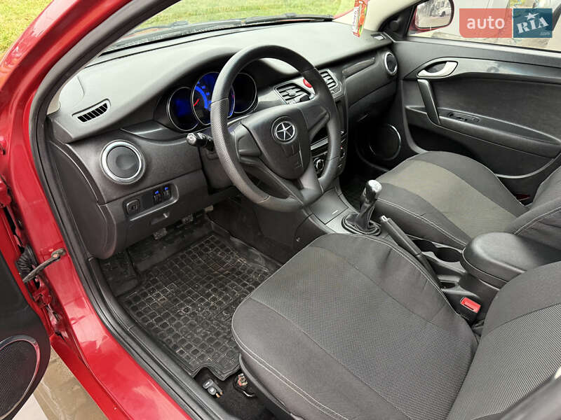 Седан JAC J5 2014 в Львові