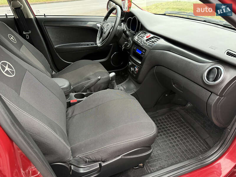 Седан JAC J5 2014 в Львові