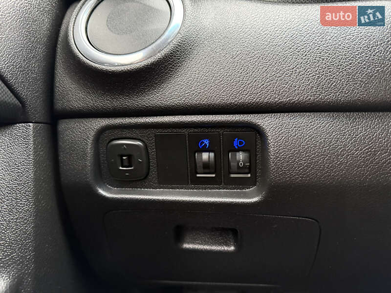 Седан JAC J5 2014 в Львові