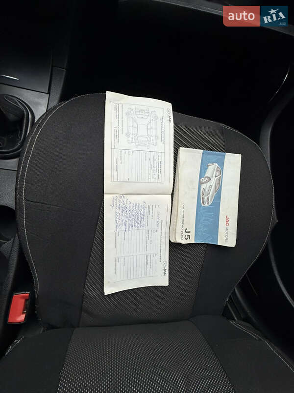 Седан JAC J5 2014 в Львові