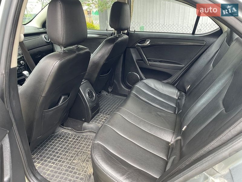 Седан JAC J5 2014 в Долине